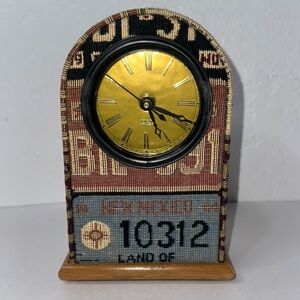 Trend Quartz Novelty Mantel Clock‎ Analog States Tapestry Unique Rare Traveling